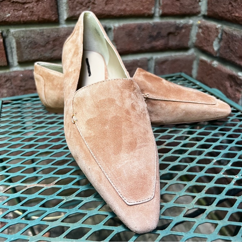 Ann Taylor Tan Suede Pointed Toe Flats Size 7.5 NEW